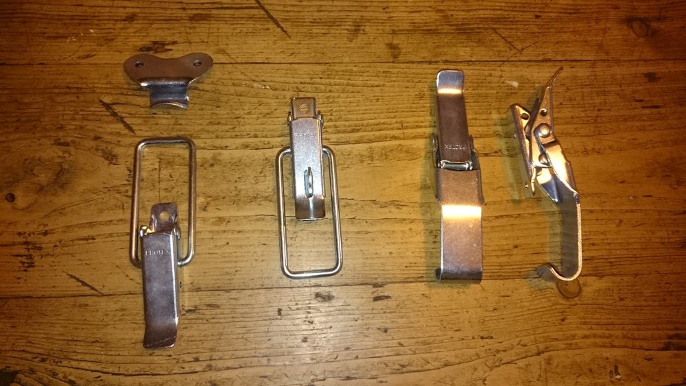 DSC_0012.JPG (208.64 KiB) Viewed 17341 times protex carawagon roof catches